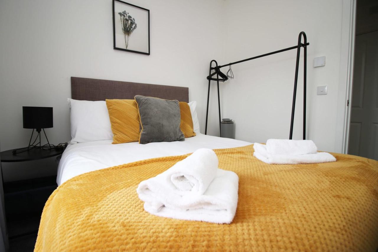 Beachview By Mia Living Close To Beach, Free Parking, Modern 2 Bedroom Apartment Barry Eksteriør billede